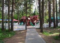 Детская площадка, поселок таунхаусов Елочка